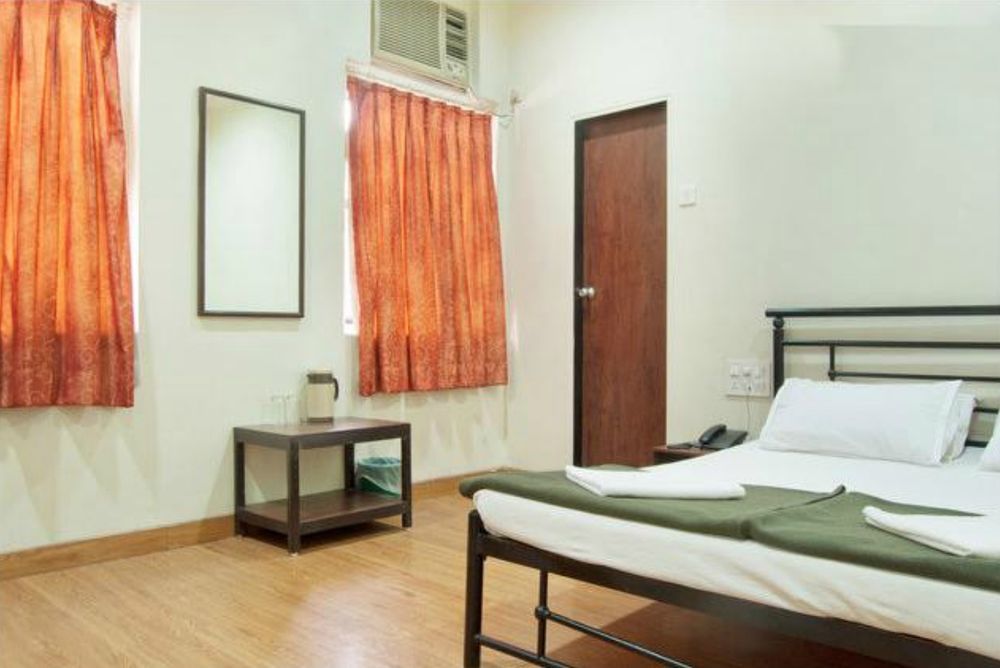 Hotel Kumkum Мумбаї Екстер'єр фото